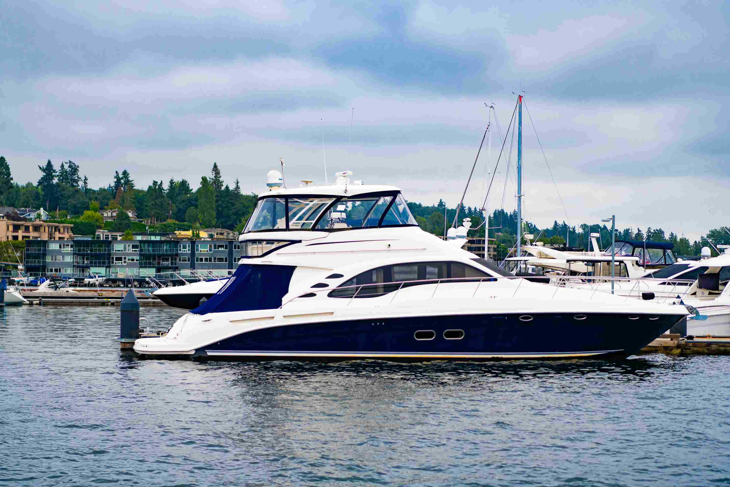 Full day Red Sea yacht escape